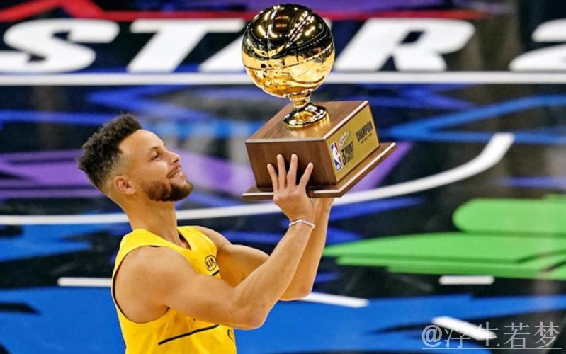 库里妙传左翼 希尔德三分稳稳命中 库里妙传左翼 希尔德三分稳稳命中